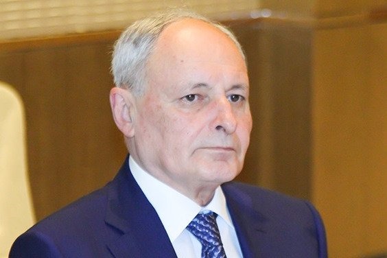 Nazir yeni baş həkim təyin etdi