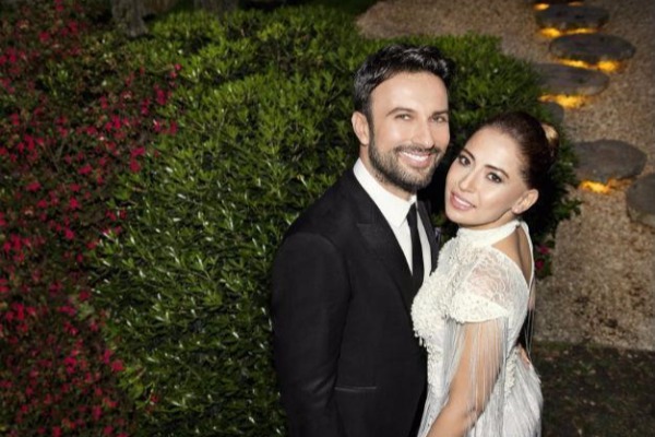 Tarkan xanımı ilə Almaniyaya köçür