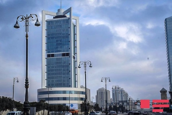 ARDNF bu il hərraclarda 3 mlrd. dollardan çox vəsait satıb