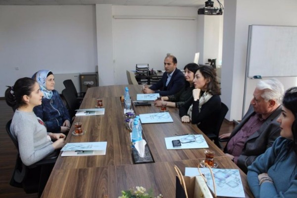Patent və Əmtəə Nişanları Mərkəzi Reyhan Camalova ilə müqavilə imzalayıb