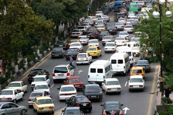Neftçilər prospektində QƏZA:  TIXAC YARANDI
