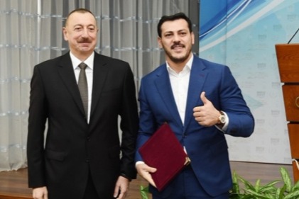 Prezident Zabit Səmədova ev bağışladı
