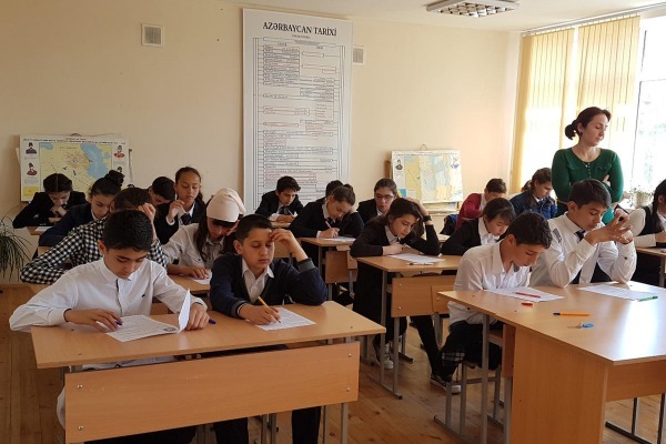 Orta məktəblər haqqında qanun layihəsi HAZIRLANACAQ