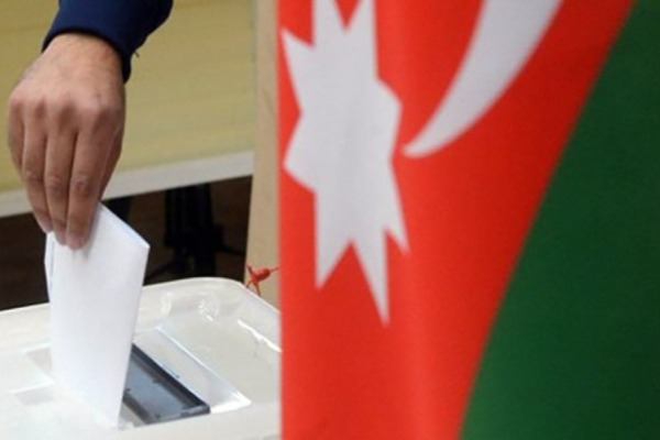 Azərbaycanda növbədənkənar Prezident seçkiləri elan edilib