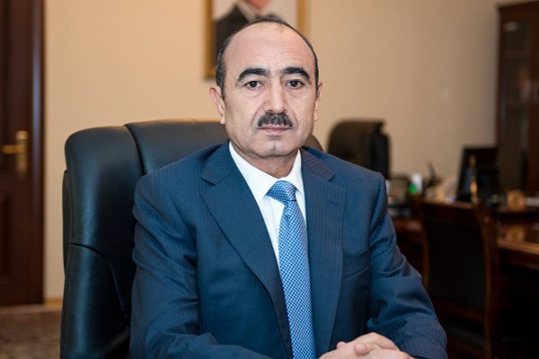 Əli Həsənov İlham Əliyevin namizədliyini dəstəkləməyə çağırdı