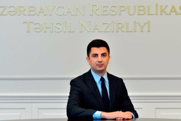 Müəllimlərin dərs yükü 1,5, vəzifə maaşı 2 dəfə artırılıb - RƏSMİ