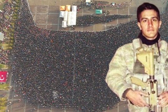 Şəhidin cənazə namazına gələn insanların sayı görənləri heyrətləndirdi - VİDEO