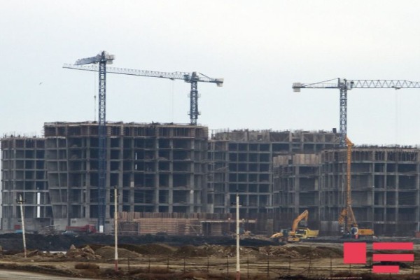Bakının 9 rayonunda qəzalı və istismar müddəti keçmiş binaların yerində tikiləcək binaların tikintisinə dair tələb dəyişib
