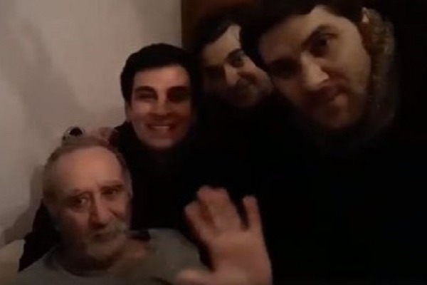 Xəstəlik Əməkdar artisti tanınmaz hala saldı - Video