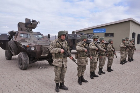 Türkiyə Ermənistanla sərhəddə nəzarəti gücləndirib - FOTO