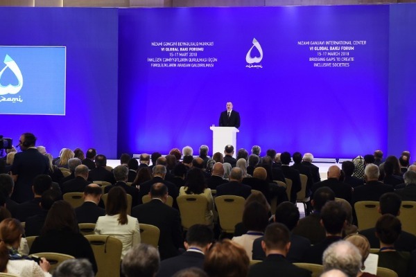 "Cümhuriyyətin süqutu bizə dərs oldu" - Prezident