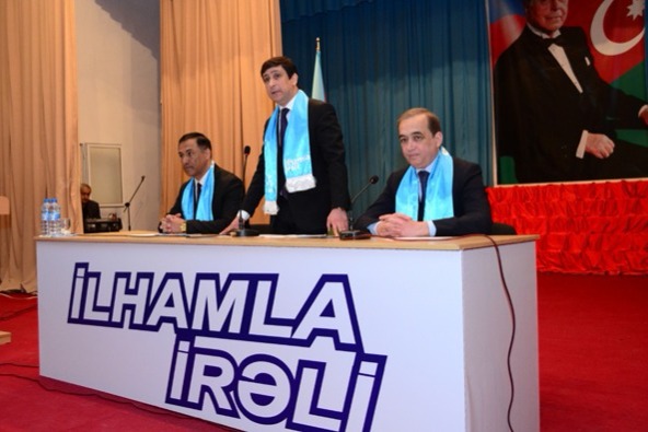 Ağdaşlılar ölkəmizin davamlı inkişafı naminə İlham Əliyevə səs verəcəklər - FOTOLAR