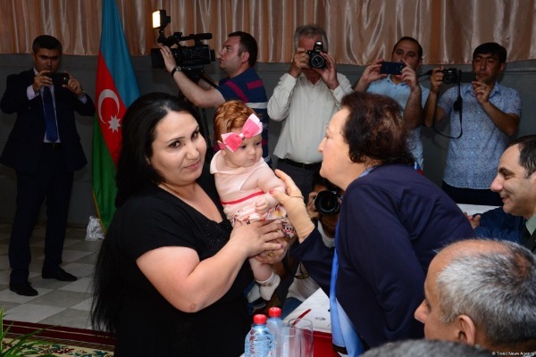 Qadın məhkumlar azadlığa buraxıldı - FOTOLAR