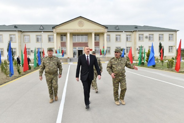 Prezident Zakir Həsənov, Nəcməddin Sadıkov və Kərəm Mustafayevi ordenlə təltif etdi