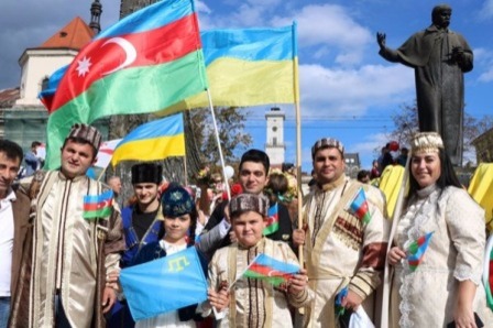 Lvov şəhərində etnik millətlərin mədəniyyət forumu keçirilib