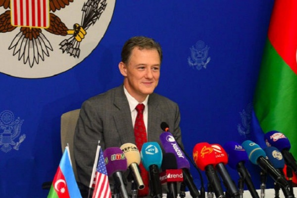 "Əliyev-Paşinyan görüşü çox müsbət siqnaldır" - ABŞ rəsmisi