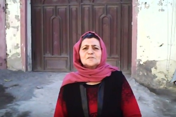 Masaşır camaatının harayını eşidən yoxdur. Masazır Bələdiyyəsinin sədri Siyanfər müəllim Masazır sakinlərini təhqir edir. VİDEO