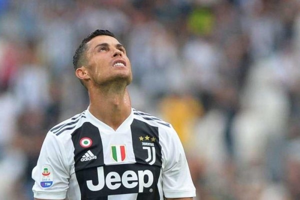 Ronaldu məhkəmə qarşısında: 2 il cəza, 19 milyon...