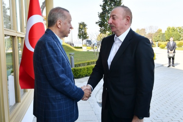 İstanbulda Azərbaycan Prezidenti İlham Əliyevin Türkiyə Prezidenti Rəcəb Tayyib Ərdoğan ilə görüşü başlayıb