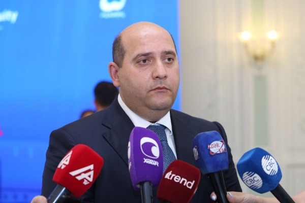 Emin Hüseynov: 2026-cı ilin sonunadək 34 min 500 ailənin azad olunmuş ərazilərə köçürülməsi hədəflənib
