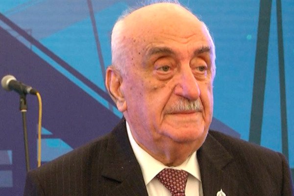 Azərbaycan Dövlət Neft Şirkətinin (SOCAR) birinci vitse-prezidenti Xoşbəxt Yusifzadə dünyasını dəyişib